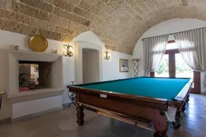 Extraordinary Estate With Pool M800 - Image 2