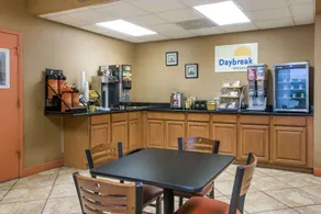 Days Inn by Wyndham Ormond Beach - Image 4