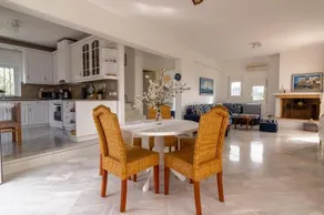 House with amazing ocean view and patio pool - Image 3