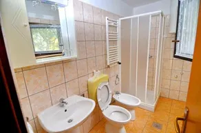 Mon Perin Castrum-Apartment Floris - Image 2