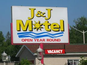 J&J Motel - Image 4
