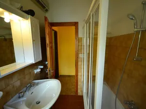 Welcoming Holiday Home in Molazzana with Private Pool - Image 4