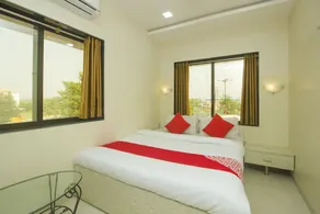 OYO 18610 Hotel Parivar Garden - Image 3