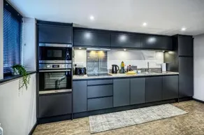 The Mews Apartment - Image 4