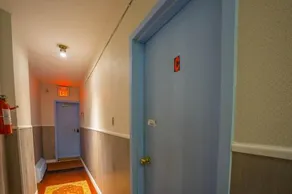 Pembroke Suites - Image 5
