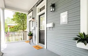 Designer 2BR - Historic Charm Walk to Fun - Image 3