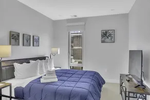 1br Logan Circle Furnished Apartment 1 Bedroom Apts by RedAwning - Image 3