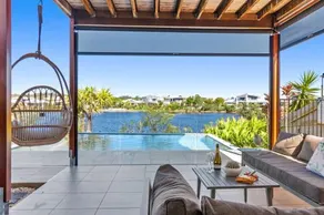 Serenity Lake House - Image 4