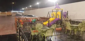 Al Salam Royal Hotel Suites - Image 3