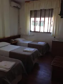Turis Hotel - Image 3