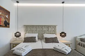 Delfina Beach - Image 2