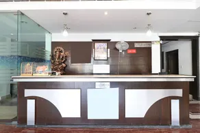 Hotel Kishore International by OYO Rooms - Image 5