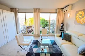 Saint Tropez Sea View Penthouse - Image 2