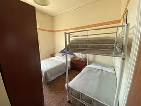 Friends Hotel - Image 4