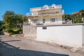 Apartments Villa Lagarrelax - Image 1