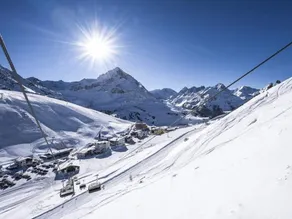 Sun & Snow in Kuhtai - Image 5
