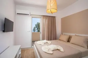 Regina Villas - Image 3