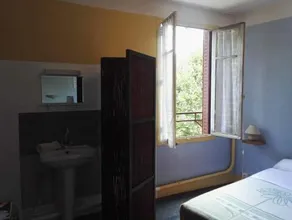 L’Hotel Du Square - Image 2