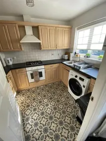 House-sleeps7-parking-garden-sportschannels - Image 3