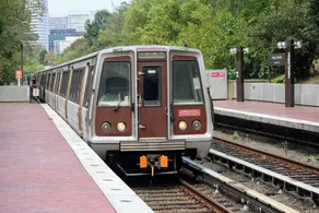 Holiday Inn Arlington at Ballston - Image 2