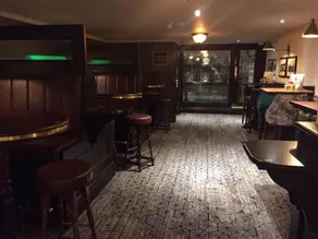The George Hotel - Image 3