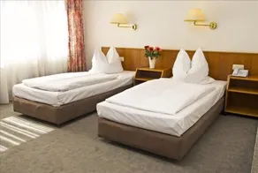 Hotel Stiftswingert - Image 3