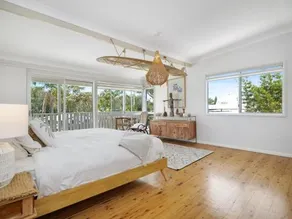 The Surfers Beach House - Image 3