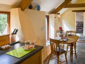 Copingers Cottage - Image 3