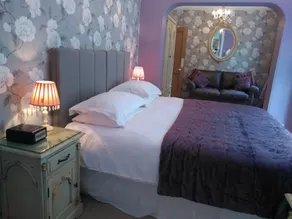 Oaklands Bed & Breakfast - B&B - Image 4