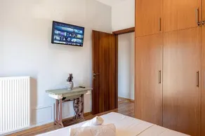 Thalasinos Luxury Villa - Image 4