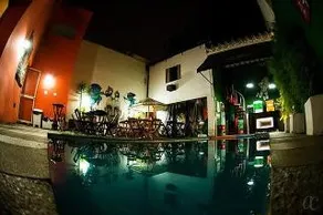 Telstar Hostels - Image 1