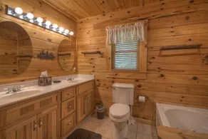 Mccaysville Bear Ridge Hideaway - Image 4