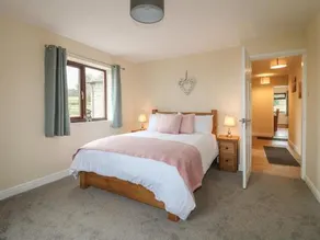 THE LODGE, with open fire in Wirksworth - Image 3