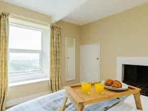 Backstone Bank Farmhouse - Image 5