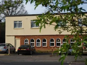 Hillingdon Lodge - Image 2