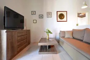 Holiday Home Ornig - Image 5