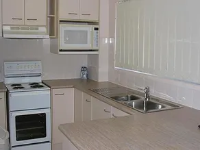 Red Star Apartments - Image 3