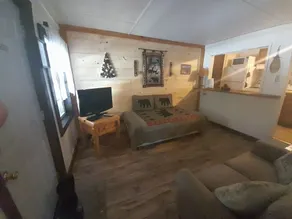 Blue Mountain Rest - Image 4