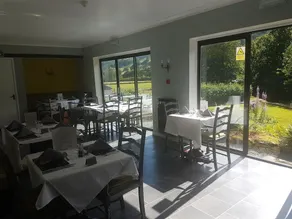 Dolbrodmaeth Riverside Hotel - Image 4