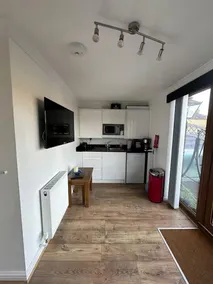 Riverview, Wifi, Smart Tv, Self Entry,Town Centre - Image 4