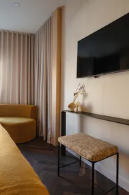 Hipster Bachelor Pads - Image 3