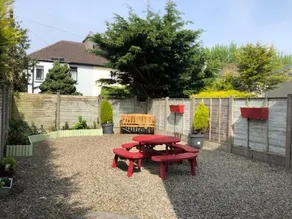 5 College Crescent - Image 3