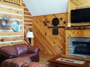 A_papa_bears_river_cabin - Image 1