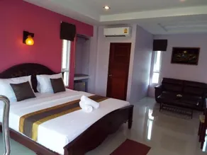 Lanta Riviera Villa Resort - Image 4