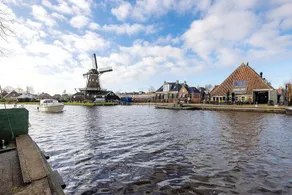 Farm in Woudsend, Friesland, With bar and Jetty - Image 3