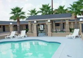 Budget Inn Monroe - Image 4