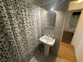 Cozy Two-Bedroom Accommodation in Barracas with Views - Image 4