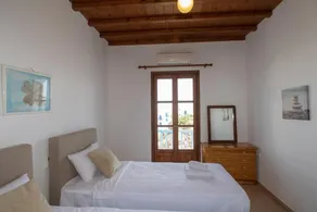 Elegance 2 Bedroom Escape in Psarou - Image 4