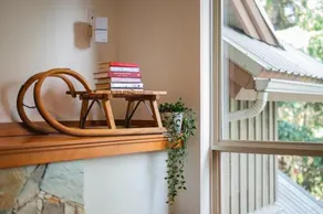 Bright Multi-Level Home - Image 5