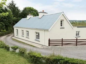 Hawthorn Hideaway Manorhamilton - Image 4
